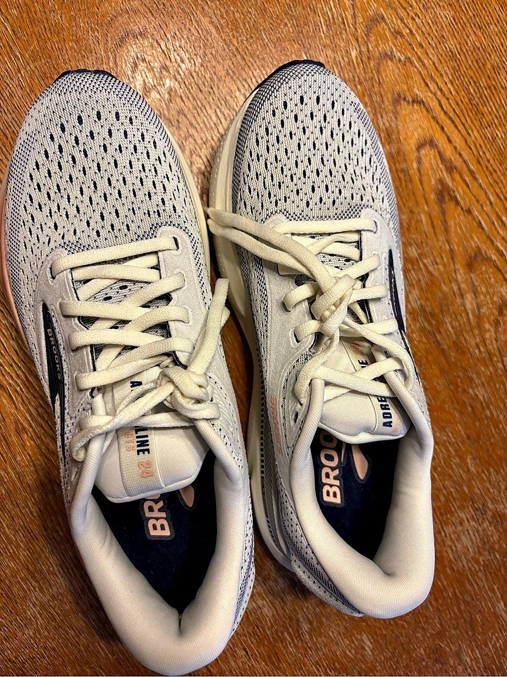 Brooks Adrenaline GTS 23 Athletic Shoes White & Blue US 8 B